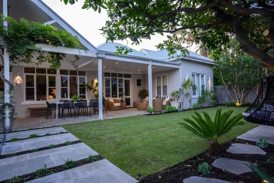 Backyard cleanup Melbourne service