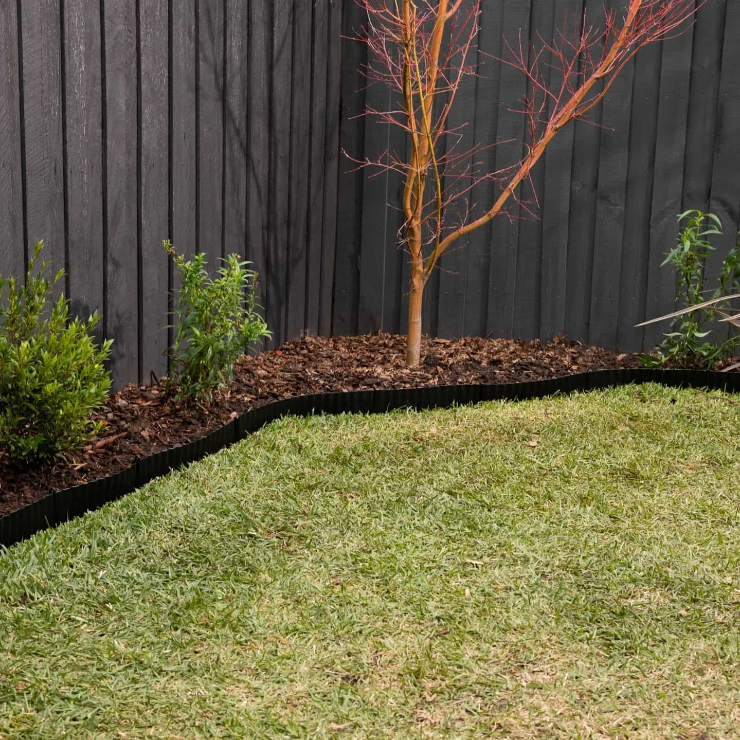 Lawn mowing Meadow Heights clean edging service